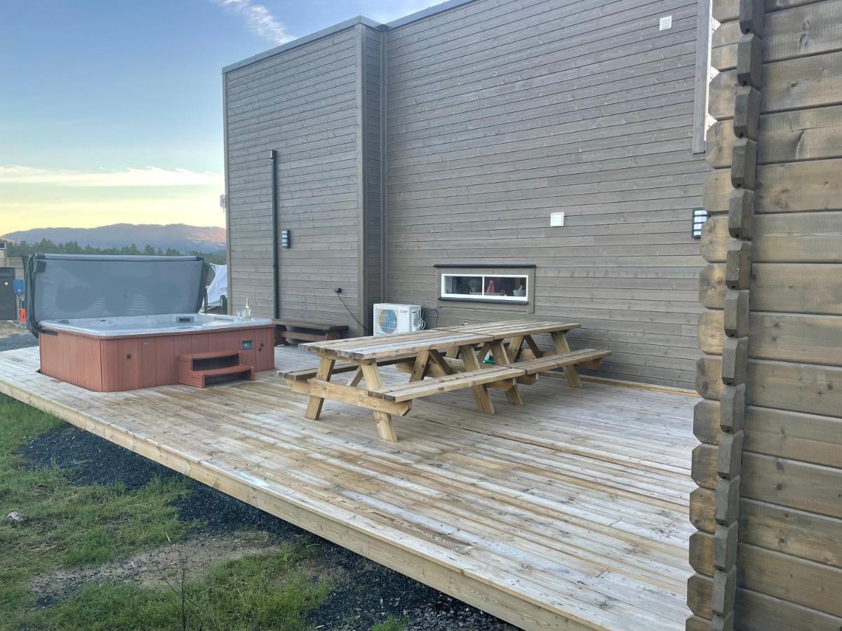 Exclusive Funkis Cabin, Lake View, Rooftop Terrace, Jacuzzi, Sauna, Close To Golf And Alpine Vrådal Esterno foto